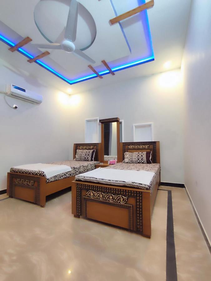 Lavish Inn Islamabad Bagian luar foto