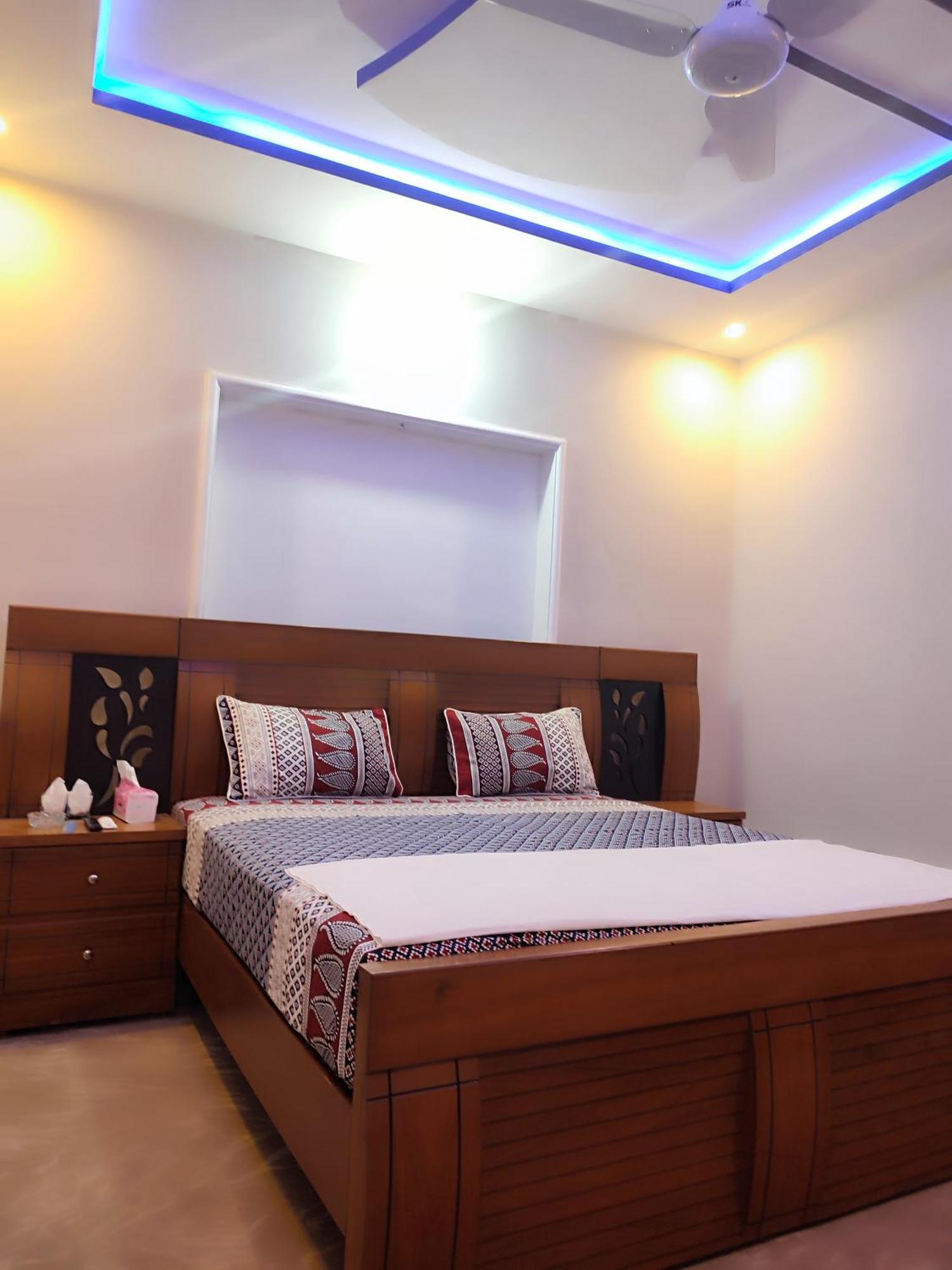 Lavish Inn Islamabad Bagian luar foto